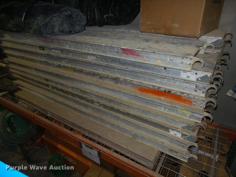 image for item CA9259 (31) scaffolding walk boards