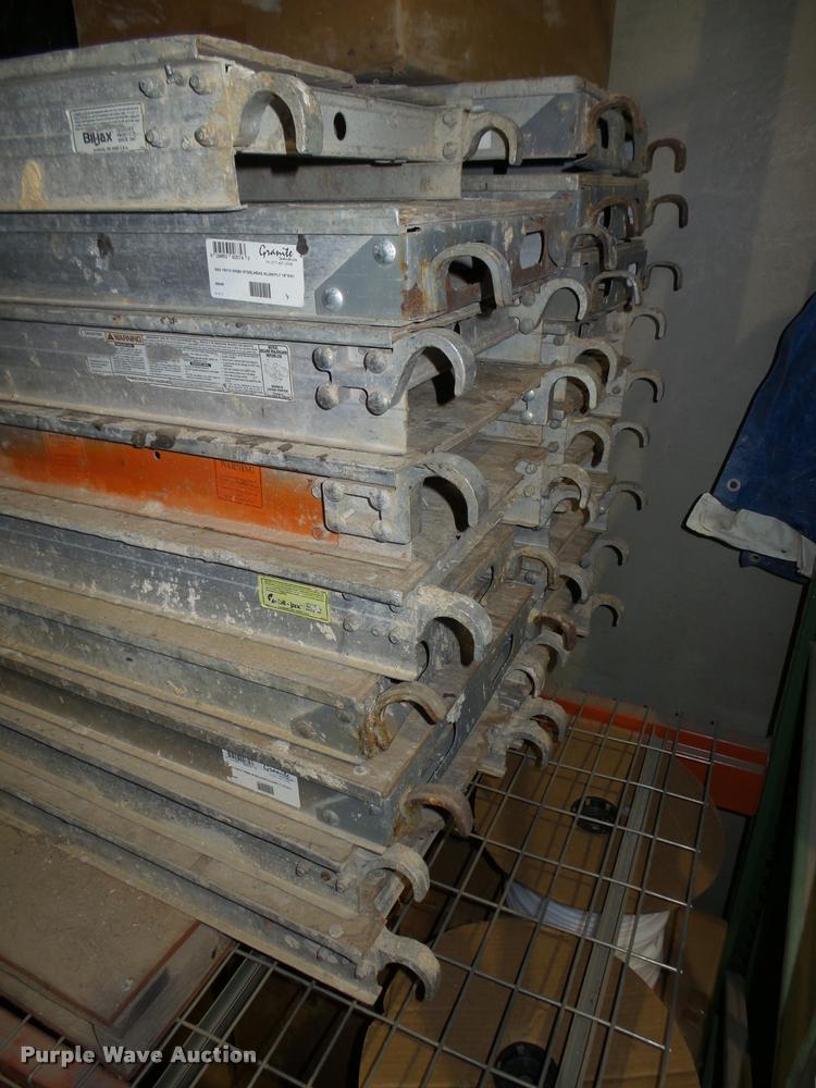 image for item CA9259 (31) scaffolding walk boards