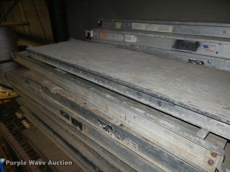 image for item CA9259 (31) scaffolding walk boards
