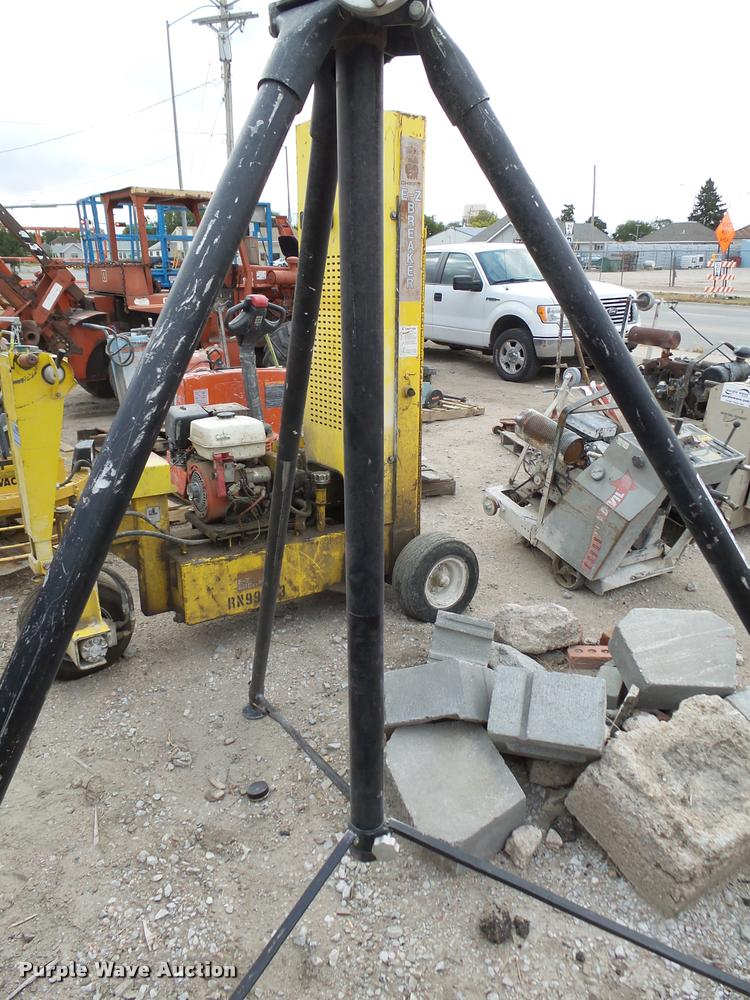 image for item CA9263 Spectra Physics 950 tripod