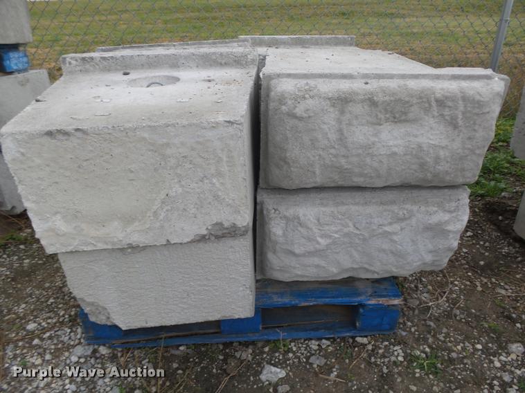image for item CA9266 (42) retaining wall blocks