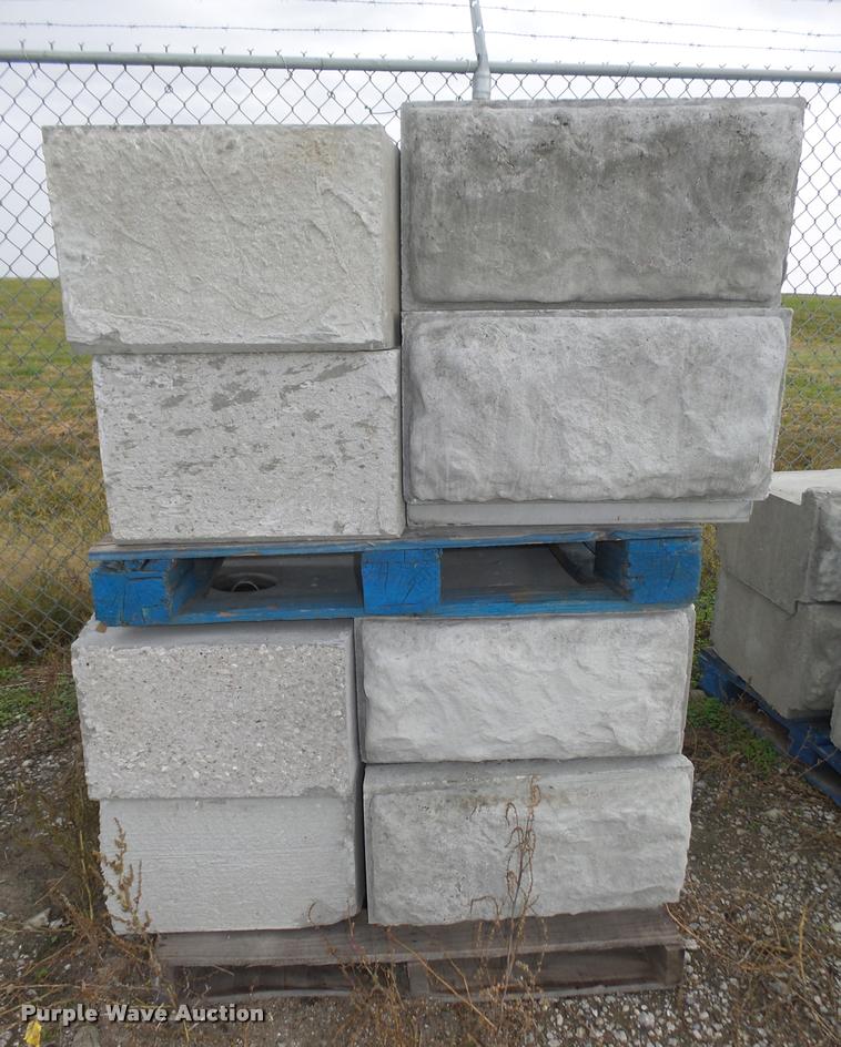 image for item CA9266 (42) retaining wall blocks