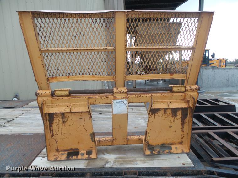 image for item CA9267 Case skid steer pallet forks