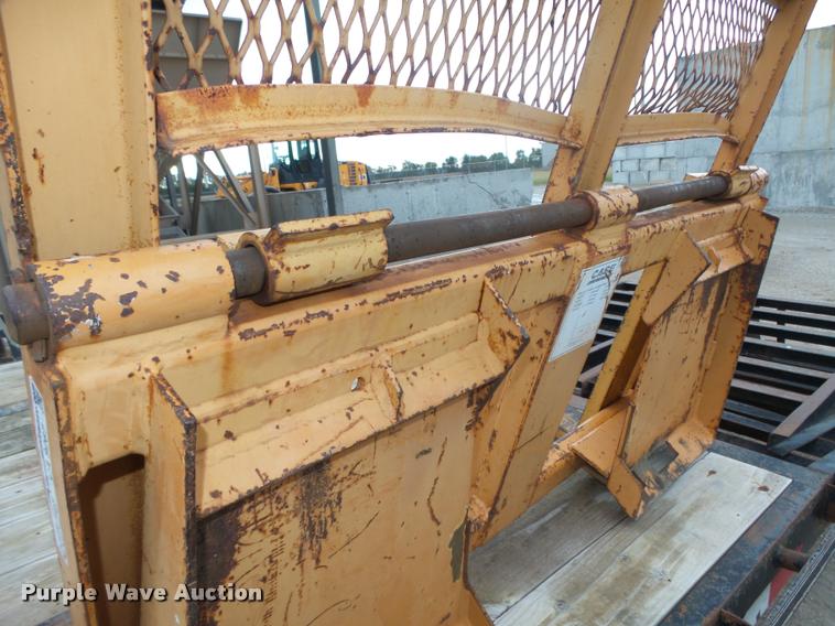 image for item CA9267 Case skid steer pallet forks