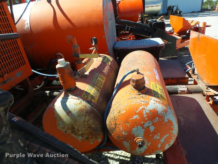 image for item CC9407 Dura Patcher 81DJ pot hole patcher