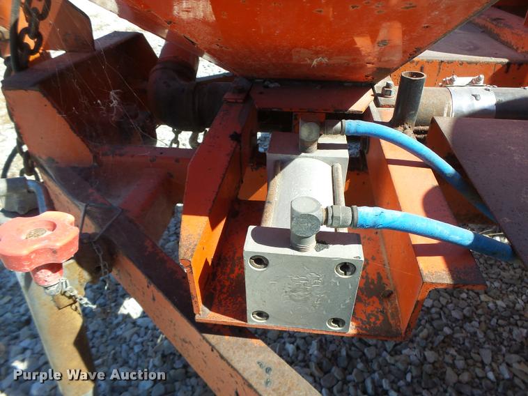 image for item CC9407 Dura Patcher 81DJ pot hole patcher