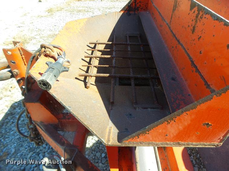 image for item CC9407 Dura Patcher 81DJ pot hole patcher