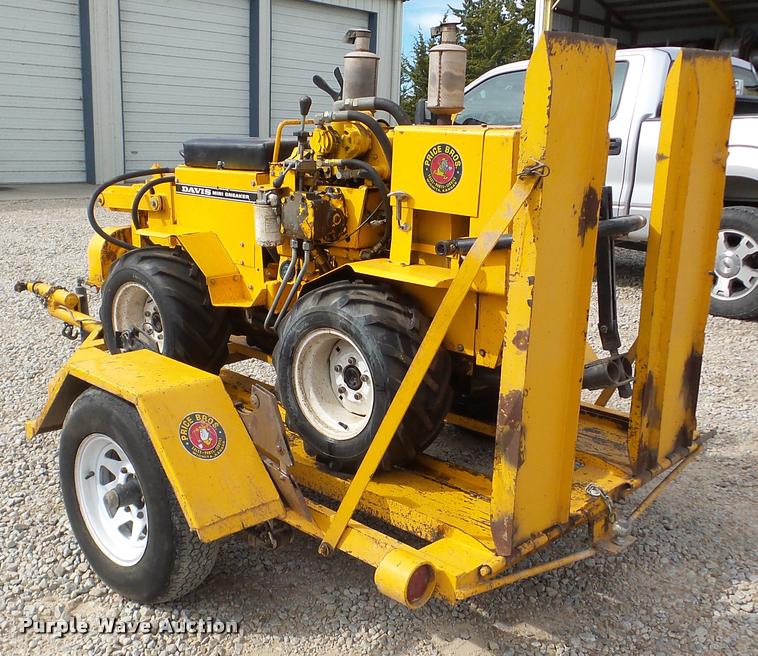 image for item DA2900 1975 Case Davis Mini Sneaker cable plow