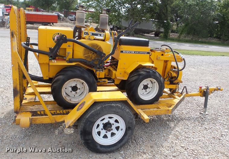 image for item DA2900 1975 Case Davis Mini Sneaker cable plow