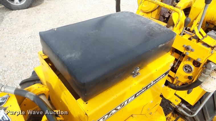 image for item DA2900 1975 Case Davis Mini Sneaker cable plow