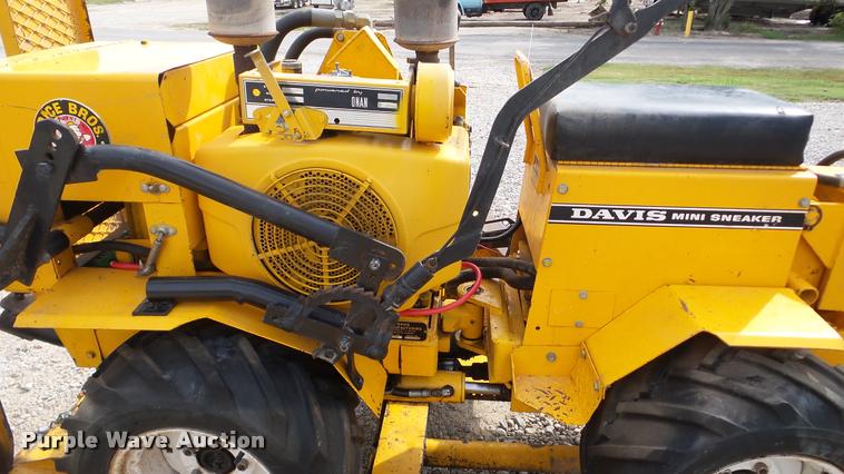 image for item DA2900 1975 Case Davis Mini Sneaker cable plow