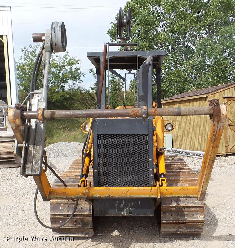 image for item DA2901 1978 Case 475 cable plow