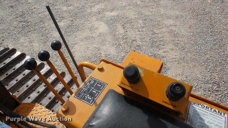 image for item DA2901 1978 Case 475 cable plow