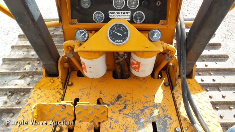 image for item DA2901 1978 Case 475 cable plow