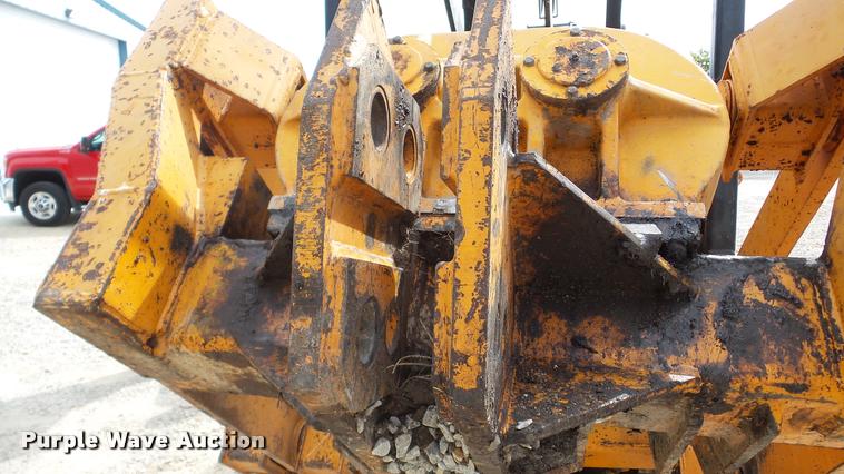 image for item DA2901 1978 Case 475 cable plow