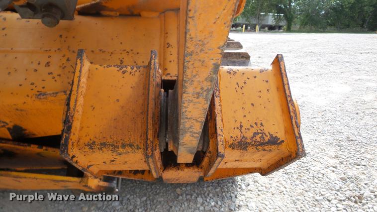 image for item DA2901 1978 Case 475 cable plow