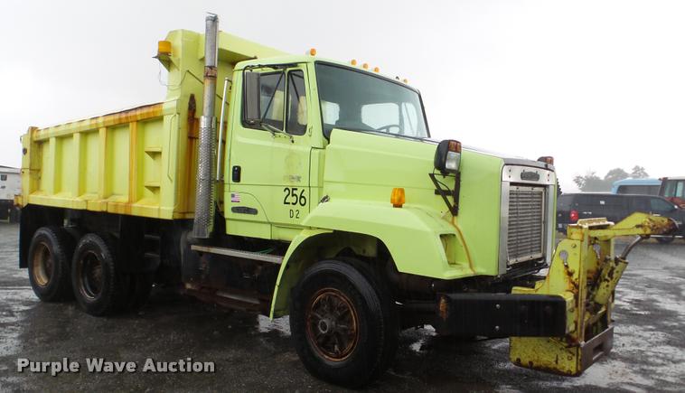 image for item DA2912 1992 Freightliner FLC11264 dump truck