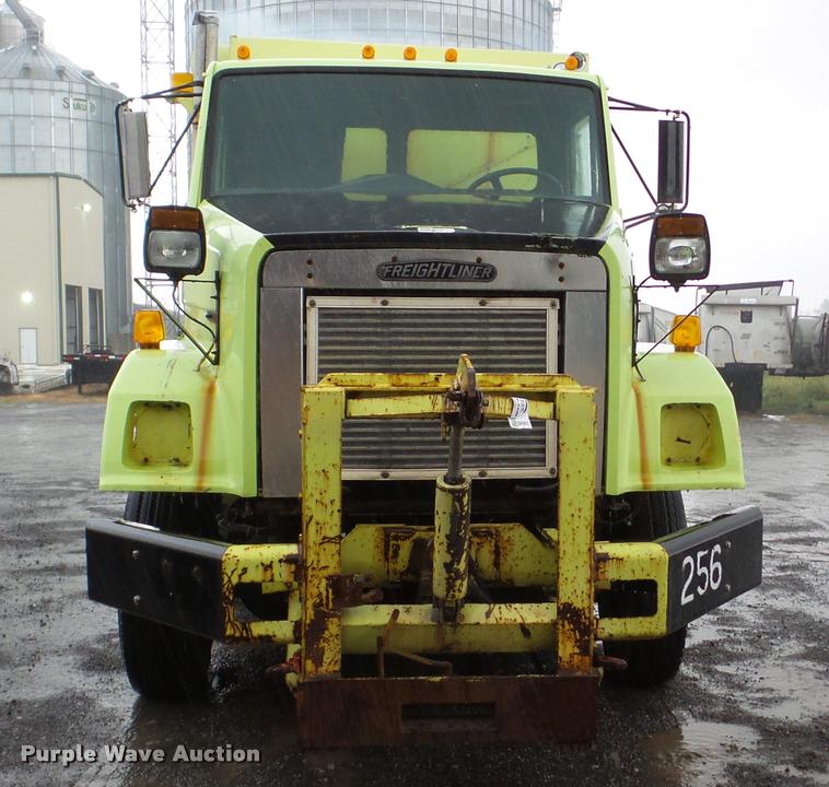 image for item DA2912 1992 Freightliner FLC11264 dump truck