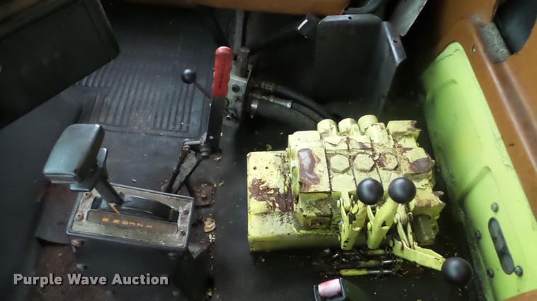 image for item DA2912 1992 Freightliner FLC11264 dump truck