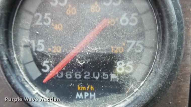 image for item DA2912 1992 Freightliner FLC11264 dump truck