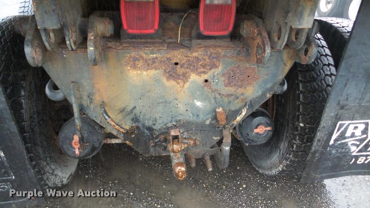 image for item DA2912 1992 Freightliner FLC11264 dump truck