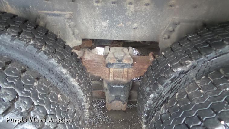 image for item DA2912 1992 Freightliner FLC11264 dump truck