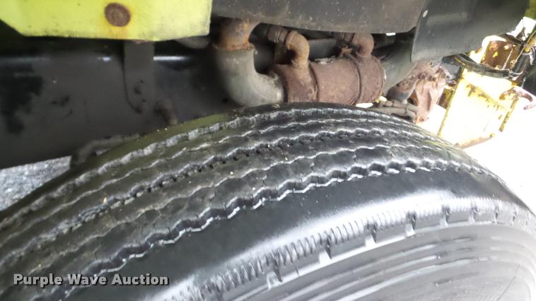 image for item DA2912 1992 Freightliner FLC11264 dump truck