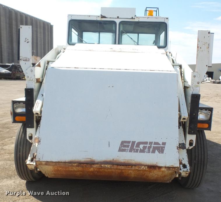 image for item DA3960 Elgin Pelican Premier sweeper