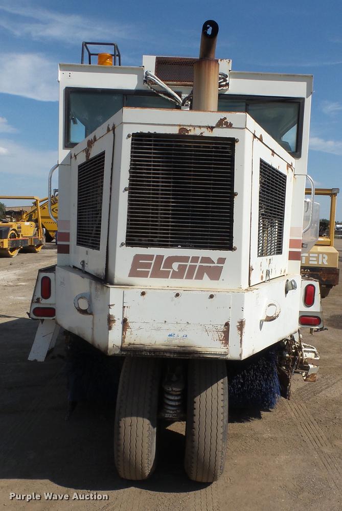 image for item DA3960 Elgin Pelican Premier sweeper