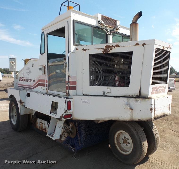 image for item DA3960 Elgin Pelican Premier sweeper