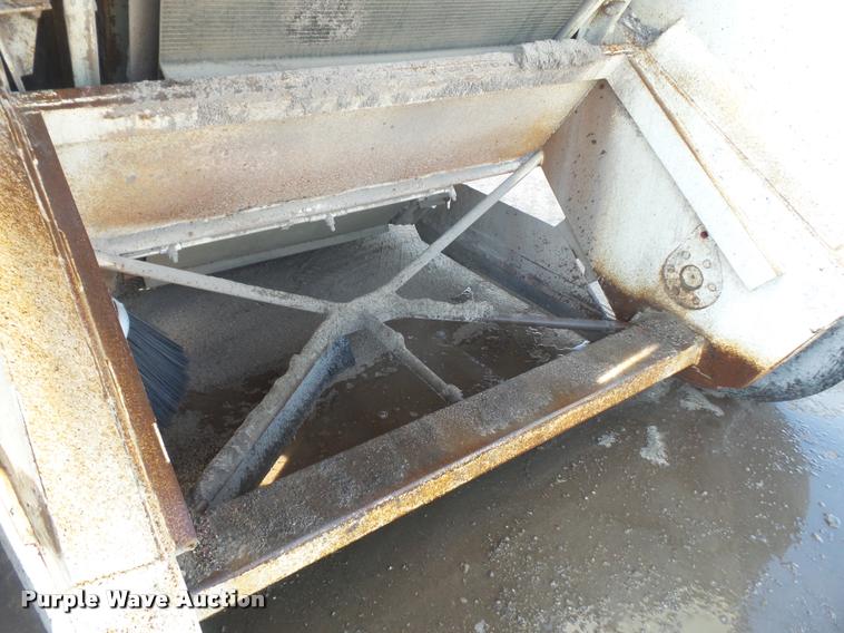 image for item DA3960 Elgin Pelican Premier sweeper