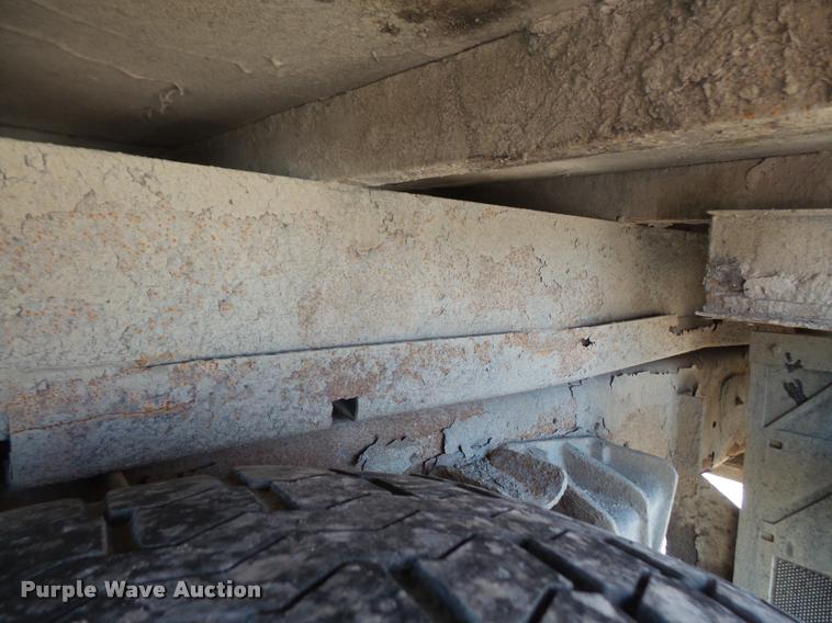 image for item DA3965 1999 International 4700 bucket/forestry truck