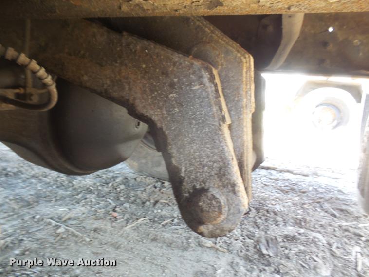 image for item DA3965 1999 International 4700 bucket/forestry truck