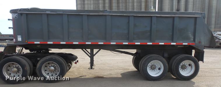image for item DA3966 1997 Hilbilt end dump trailer