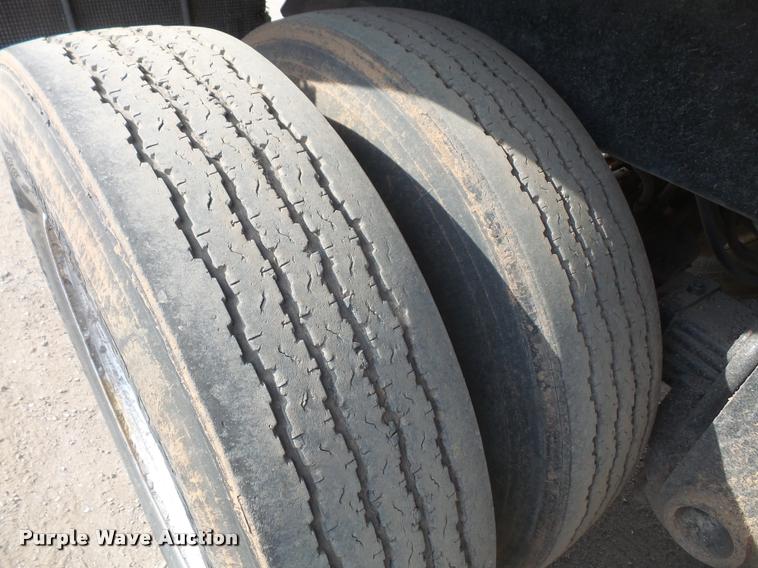 image for item DA3966 1997 Hilbilt end dump trailer