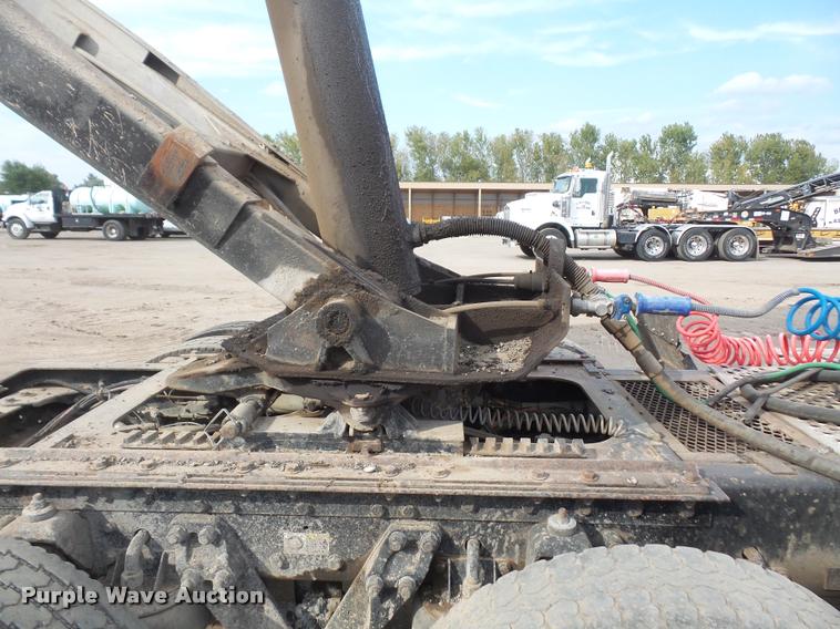 image for item DA3966 1997 Hilbilt end dump trailer