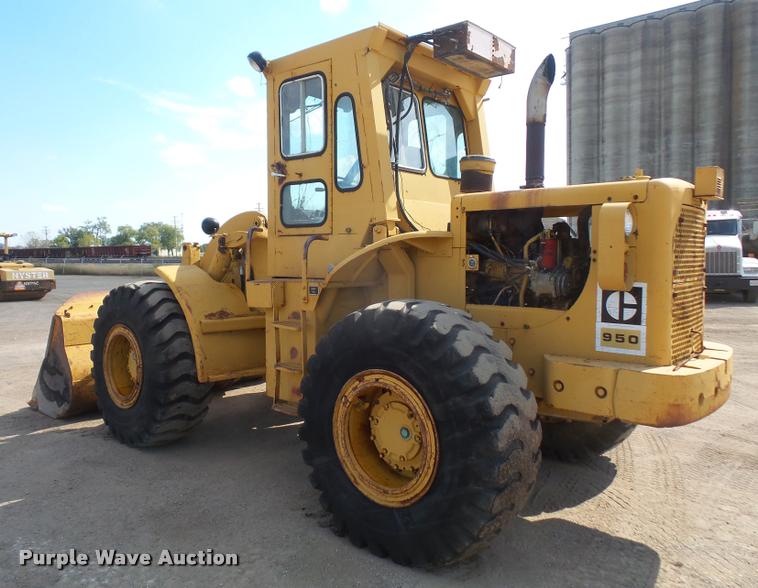 image for item DA3968 1971 Caterpillar 950 wheel loader