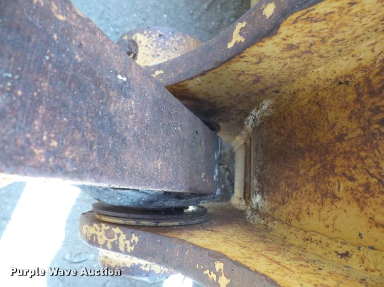 image for item DA3968 1971 Caterpillar 950 wheel loader