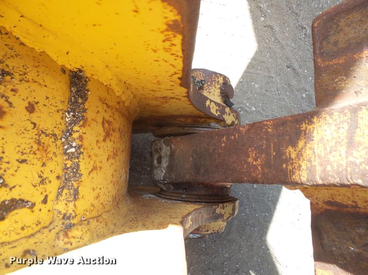 image for item DA3968 1971 Caterpillar 950 wheel loader