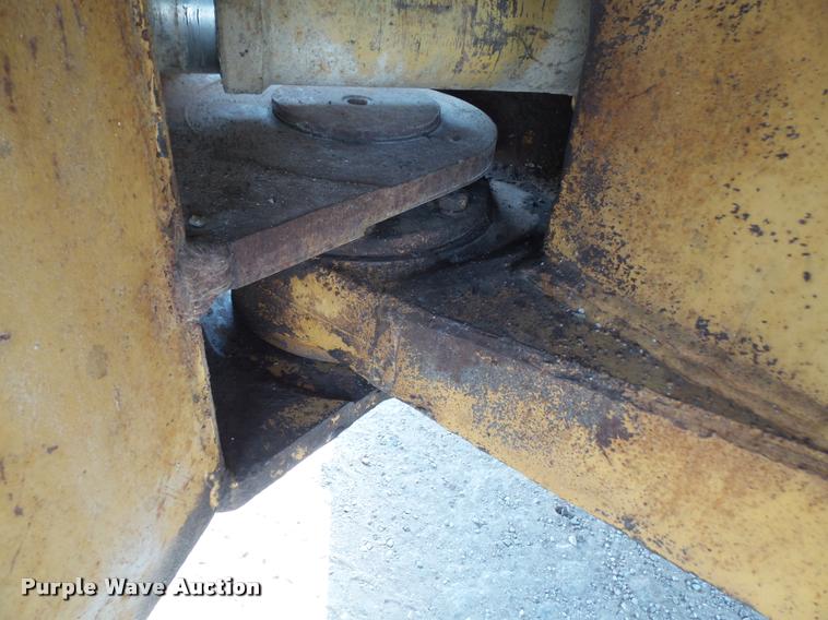 image for item DA3968 1971 Caterpillar 950 wheel loader