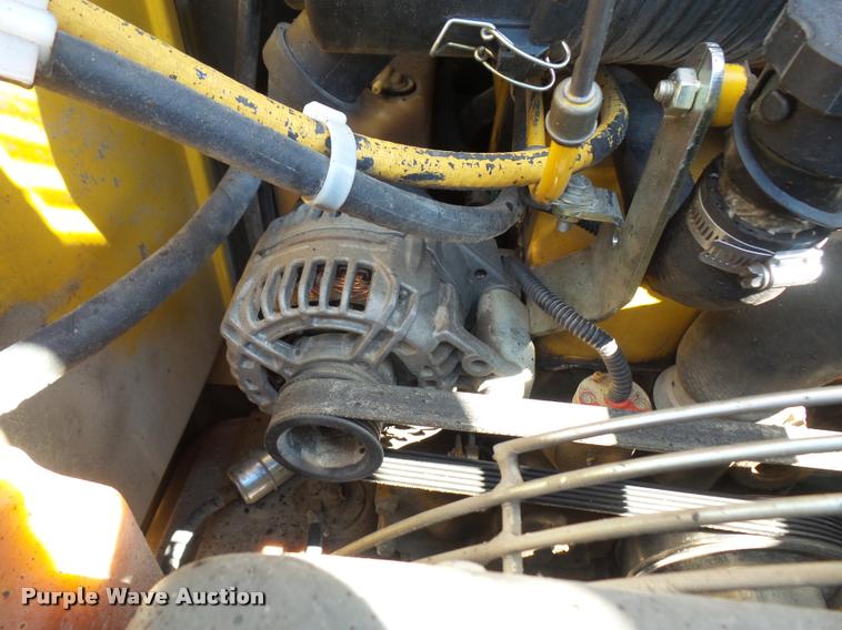 image for item DA3970 2006 John Deere 328 skid steer