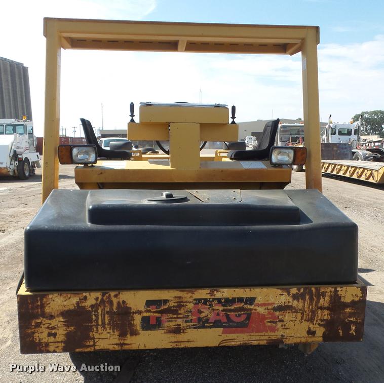 image for item DA3973 Hypac C778B double drum vibratory roller