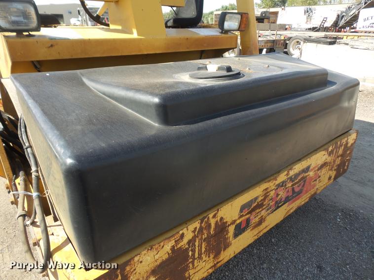 image for item DA3973 Hypac C778B double drum vibratory roller