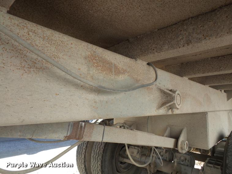 image for item DA3975 1998 Hilbilt end dump trailer