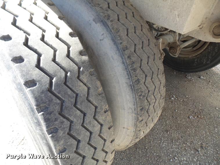 image for item DA3975 1998 Hilbilt end dump trailer