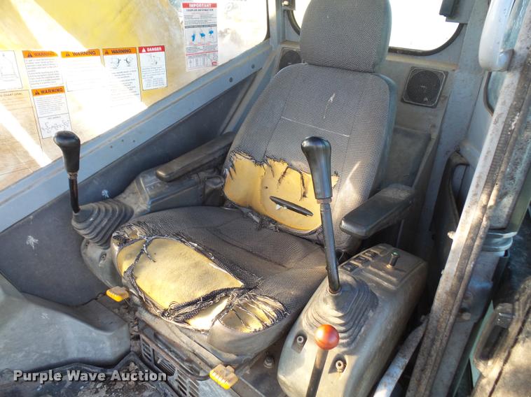 image for item DA3980 2000 Komatsu PC228USLC-2 excavator