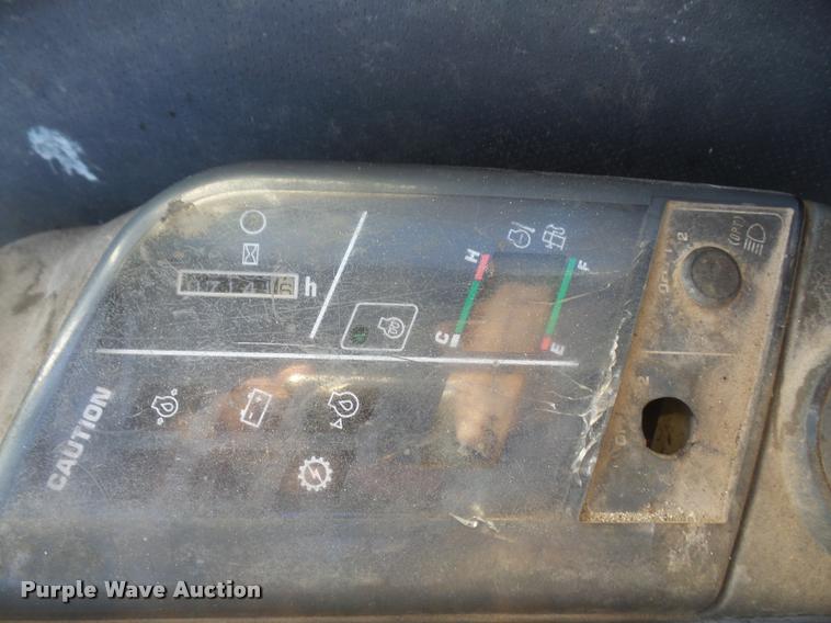 image for item DA3980 2000 Komatsu PC228USLC-2 excavator