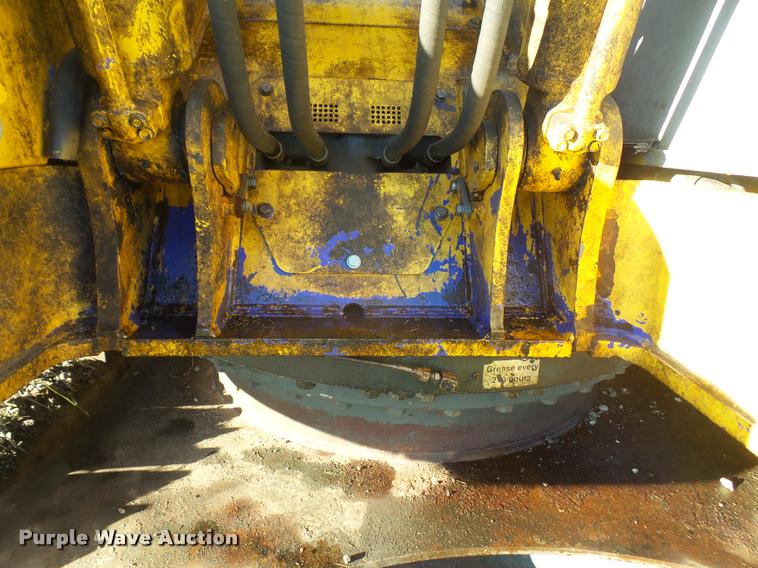 image for item DA3980 2000 Komatsu PC228USLC-2 excavator