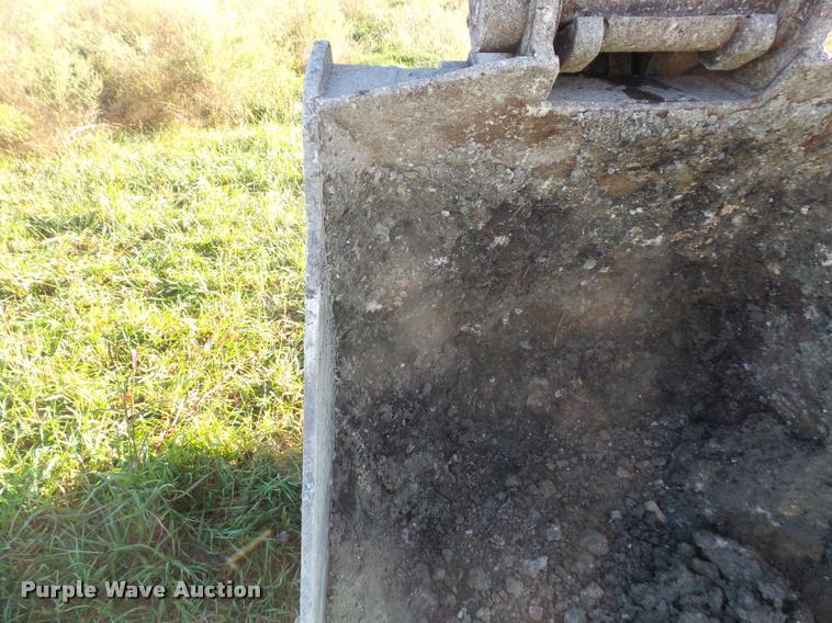 image for item DA3980 2000 Komatsu PC228USLC-2 excavator