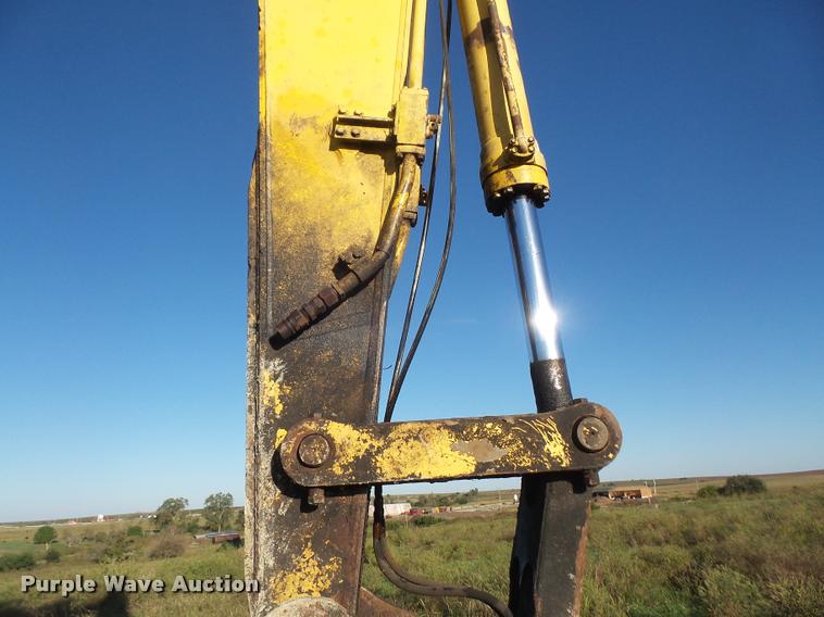 image for item DA3980 2000 Komatsu PC228USLC-2 excavator